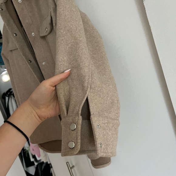 Jacket - Picture 3 of 5